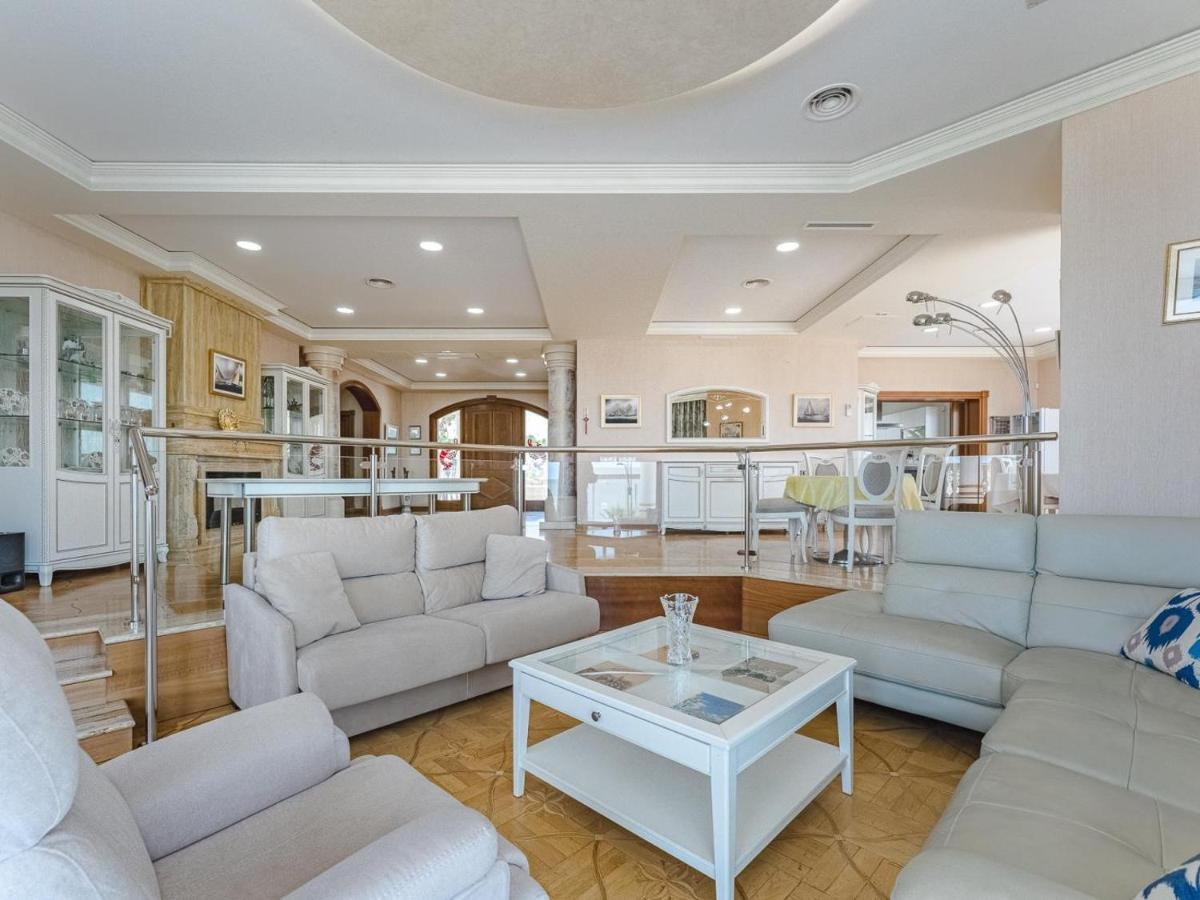 Luxury Villa Nautilus Heated Pool Spa Адехе Екстериор снимка