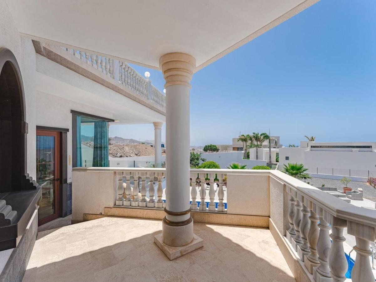 Luxury Villa Nautilus Heated Pool Spa Адехе Екстериор снимка